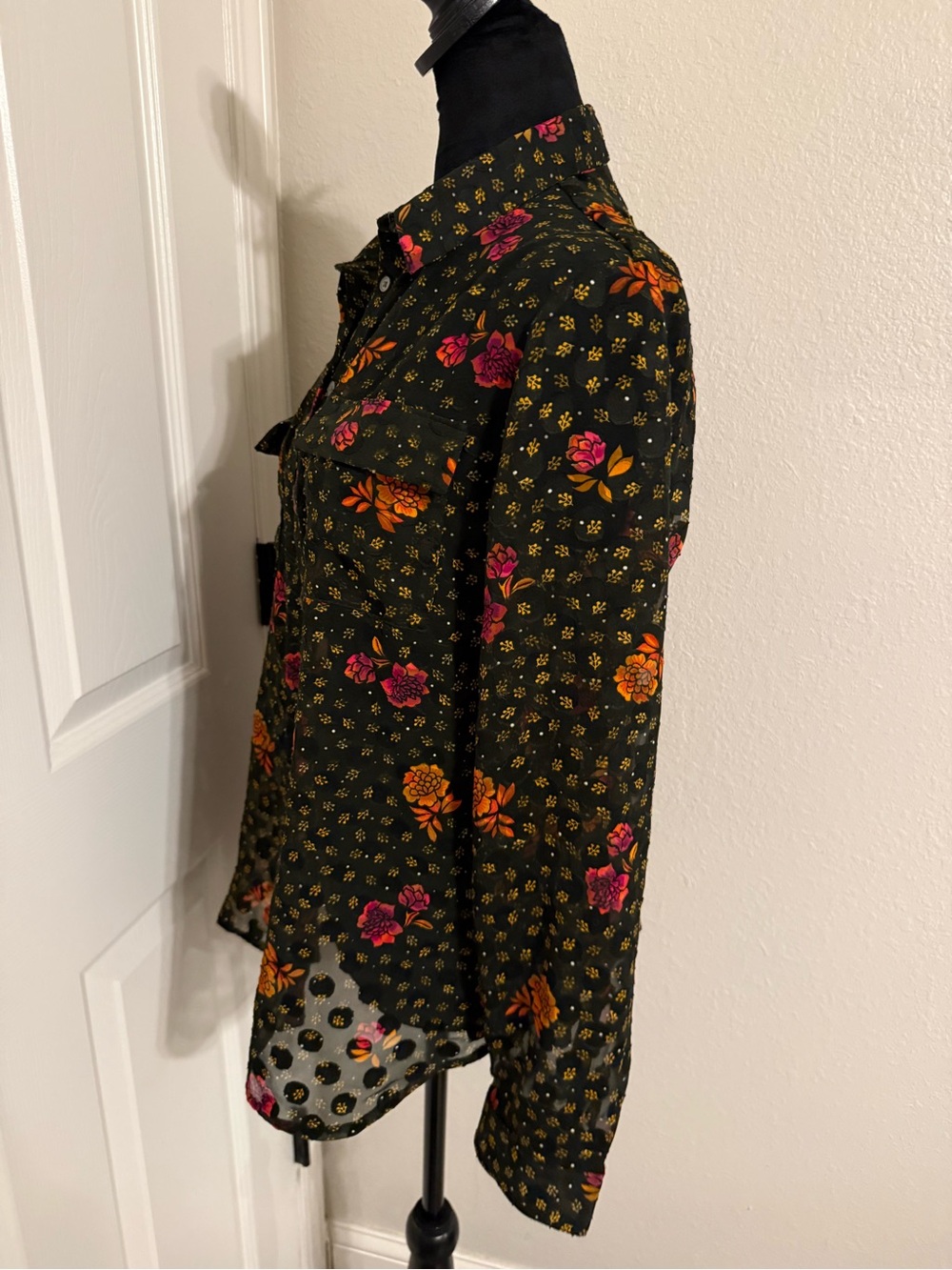 LOFT Dark Green Floral Long Sleeve Button-Up Shirt - Picture 4 of 6
